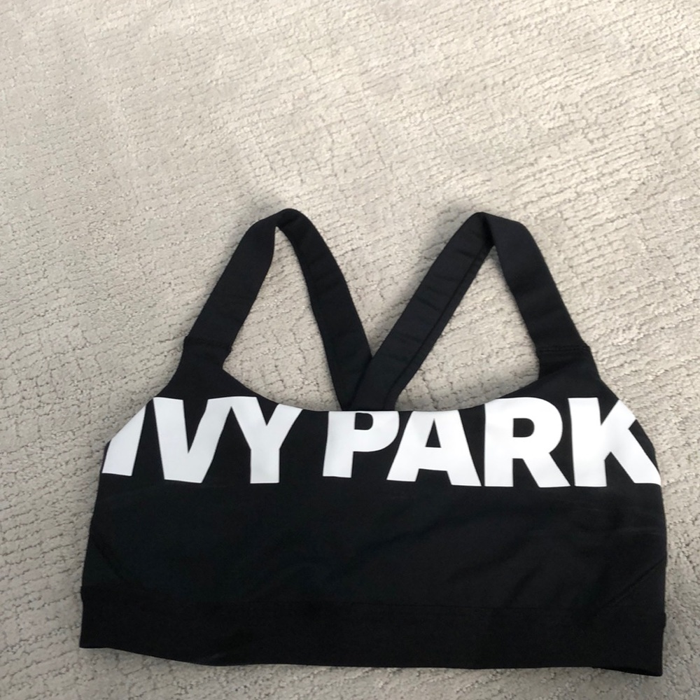 sports bra